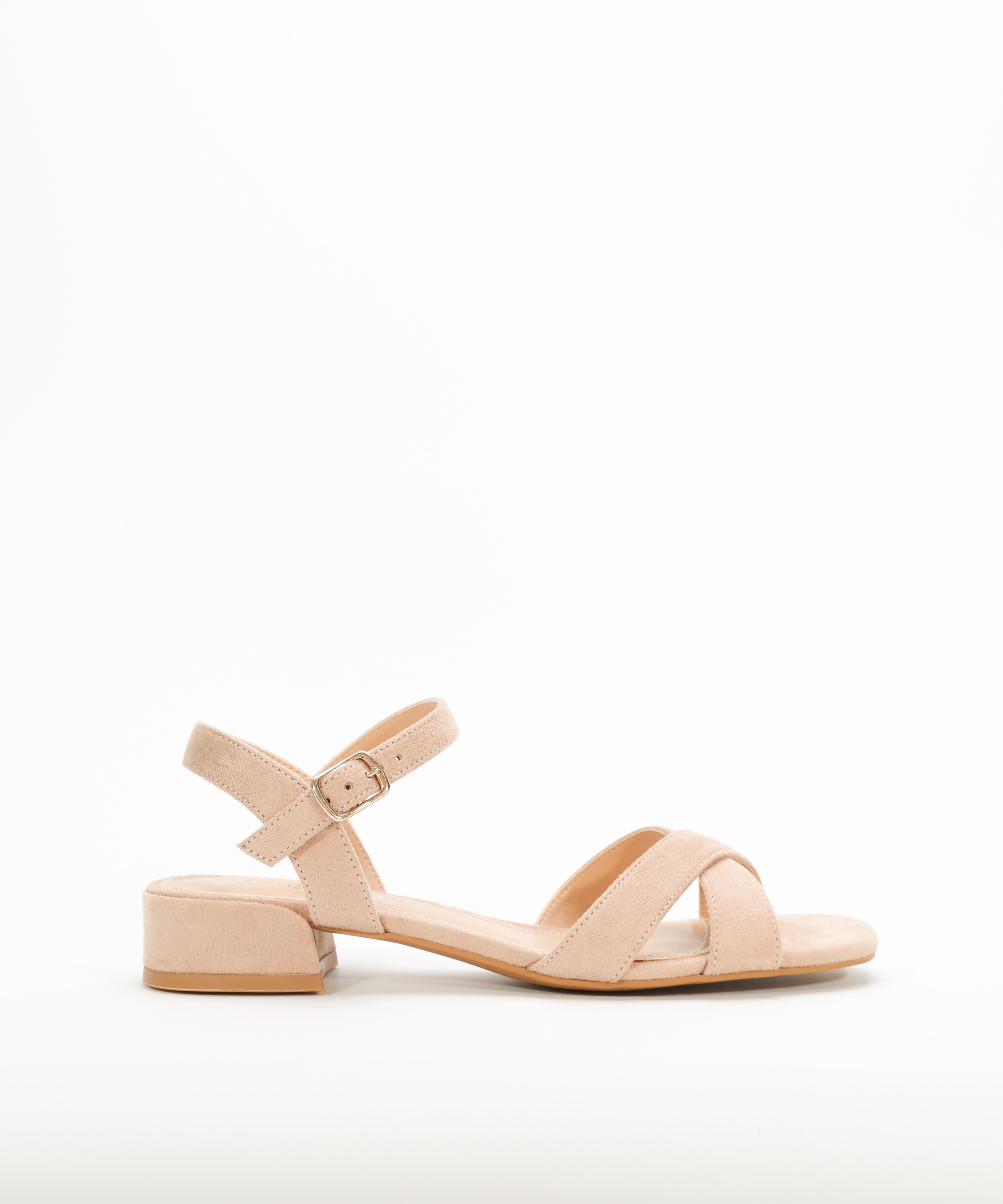 Sandalias tacón bajo
